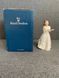 Welcome &ndash; Royal Doulton HN 3764 | Porcel&aacute;n | Anglia