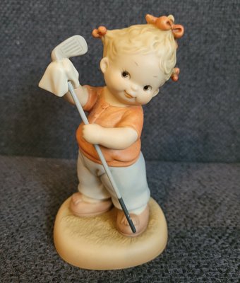 Enesco Corporation Figurine "You won't catch me being a golf widow" 525715