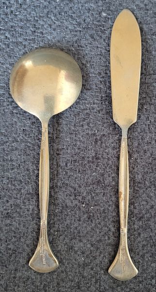 Vintage gold-plated fish spoon and knife