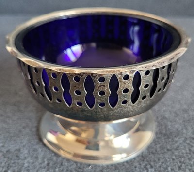 Vintage silver-plated Yeoman Sugar Bowl with Cobalt blue Glass Liner