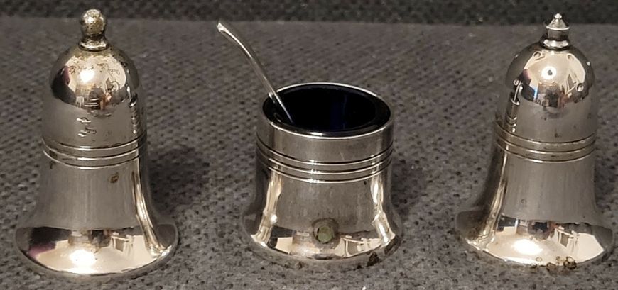 Vintage silver-plated cruet set made in England, Sheffield