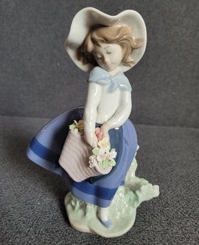 Lladro &laquo; Cosecha encantadora &raquo; n&ordm; 5222 | 1984 | Porcelana | Espa&ntilde;a