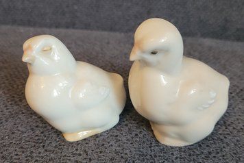 Набор фарфоровых фигурок NAO by Lladro &laquo;Цыплята&raquo;, 2 шт. 1973 фото