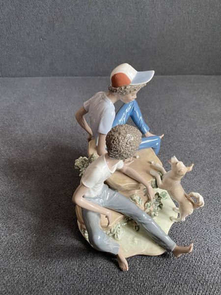 Children&rsquo;s Games &ndash; Lladro No. 5379 | Porcelain | Spain