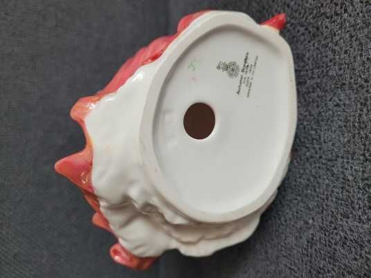 Autumn Breezes (HN 1934) - Collectible Porcelain Figurine | Shop