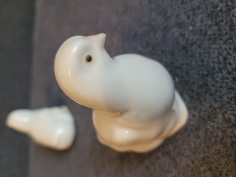 Ensemble de figurines en porcelaine NAO by Lladro &laquo; Poussins &raquo;, lot de 2
