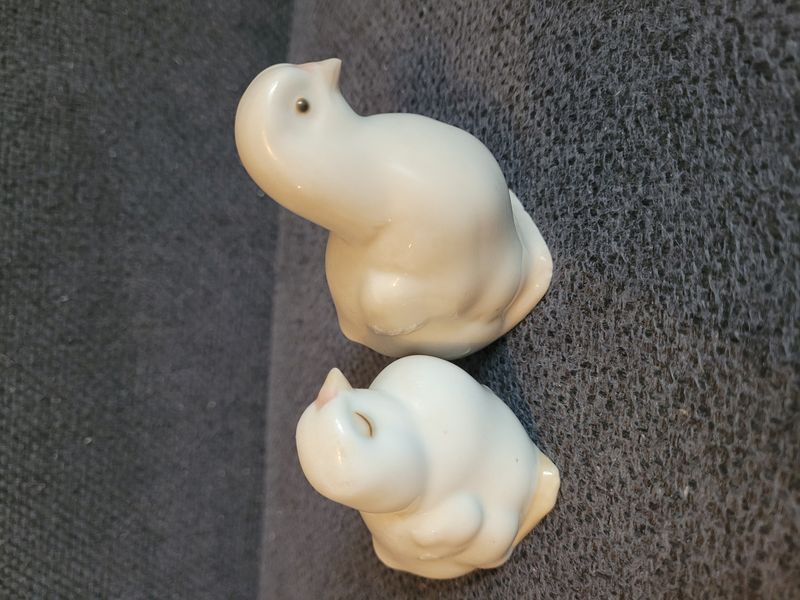 Ensemble de figurines en porcelaine NAO by Lladro &laquo; Poussins &raquo;, lot de 2