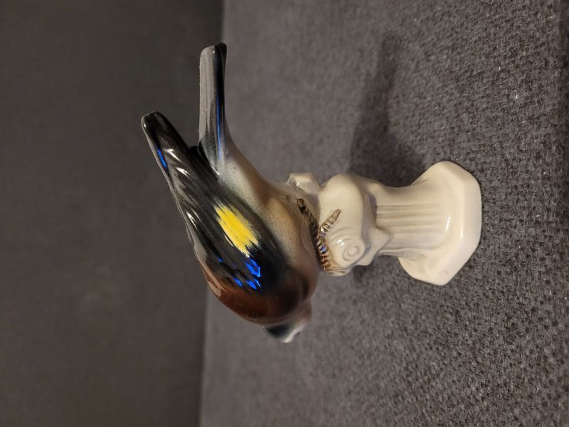 Hertwig Katzhutte German Porcelain Bird Figurine