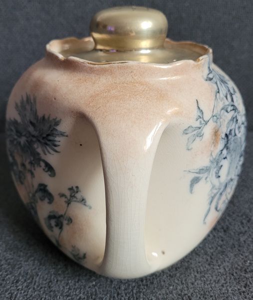 A rare antique ceramic cookie jar Doulton Burslem "Arundel" of the late 19th century.