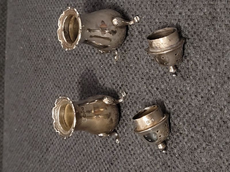 Antique Salt and pepper shakers 925 sterling silver