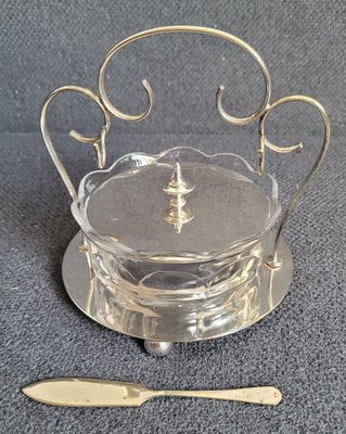 Antique silver-plated English caviar bowl with round glass insert and silver-plated butter and caviar knife