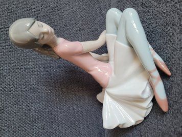 Lladro Porzellanfigur &bdquo;Shelly&ldquo; Nr. 1357 &mdash; Ballerina, Sammlermodell