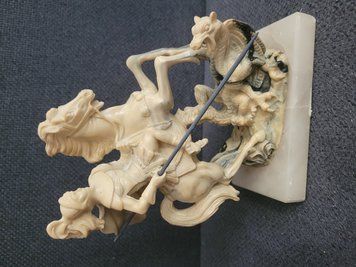 Figurine Saint Georges terrassant le dragon Europe