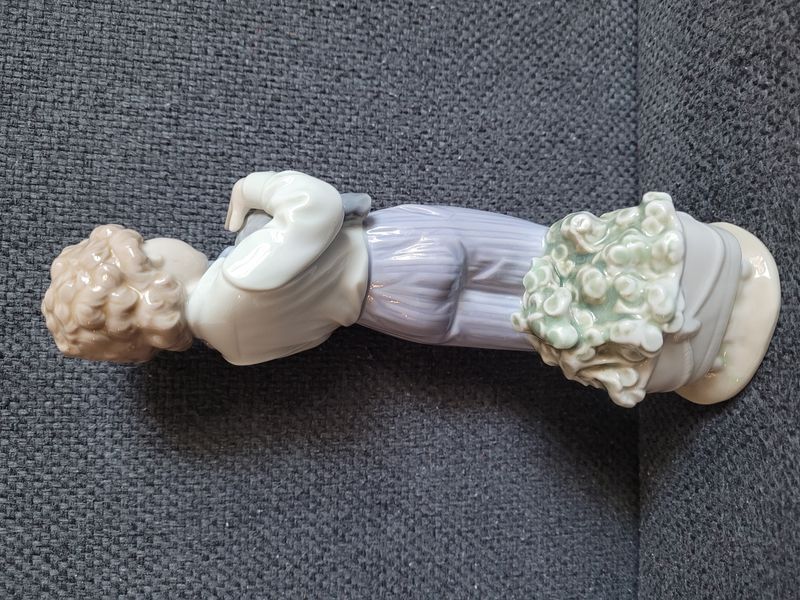 Lladro Porcelain Figurine &ldquo;My Buddy&rdquo; No.7609 &mdash; Boy with Dog, Collectible Model