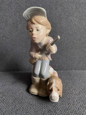 Lladro "Hunter Puppet" | 1977&ndash;1985 | Porcel&aacute;n | Spanyolorsz&aacute;g