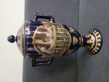 Grande vase Satsuma en porcelaine bleu cobalt avec couvercle d&eacute;but XX si&egrave;cle Chine