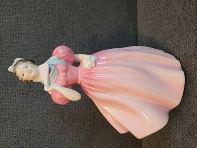 Royal Doulton Lady Figurine "Camellia" HN 2222