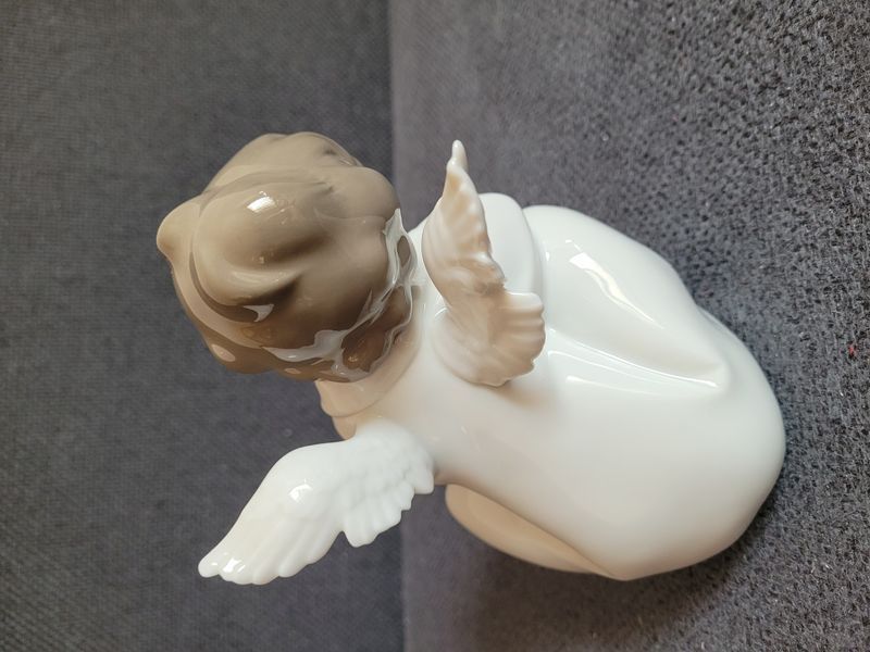 Lladro Porcelain Figurine "Angel Dreaming" No. 4961 | Spain