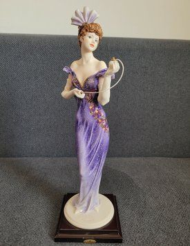 Porcelanowa statuetka Giuseppe Armani &bdquo;Ashley&rdquo; nr 1434C