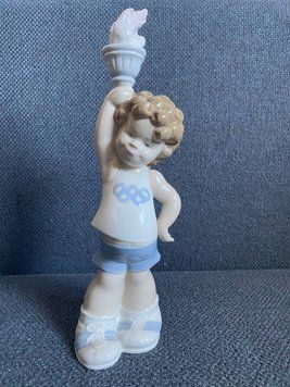 Lladro "Olympic Puppet" | 1977&ndash;1983 | Porcelana | Espa&ntilde;a