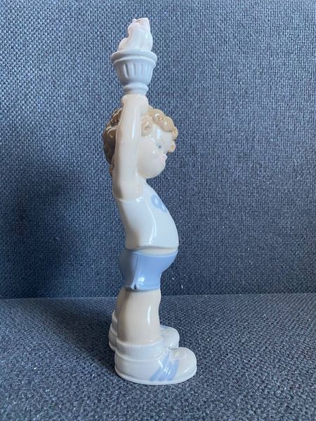 Lladro "Olympic Puppet" | 1977&ndash;1983 | Porcelain | Spain