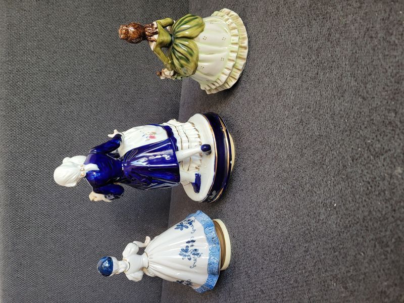 Vintage ker&aacute;mia zen&eacute;lő figura k&eacute;szlet 3 darab
