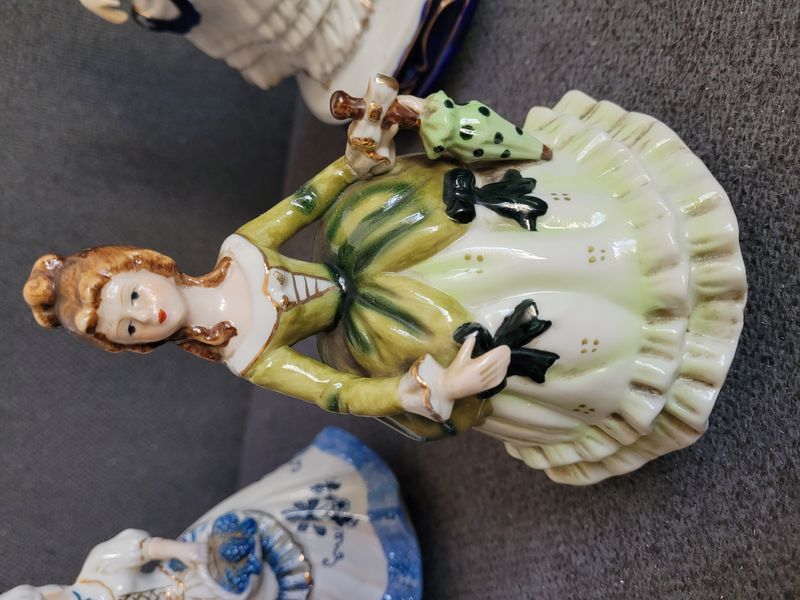 Vintage ker&aacute;mia zen&eacute;lő figura k&eacute;szlet 3 darab