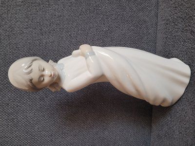 Vintage NAO by Lladro porcel&aacute;nfigura &bdquo;Girl Night-Dress With Sheet&rdquo;, Spanyolorsz&aacute;g
