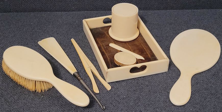 Antique ivory Ladies vanity set 8 pieces