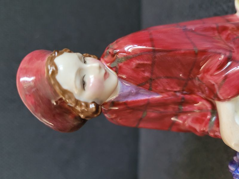 Rare Royal Dulton Bonnie Lassie Figurine HN 1626 Leslie Harradine, 1934 - 1953