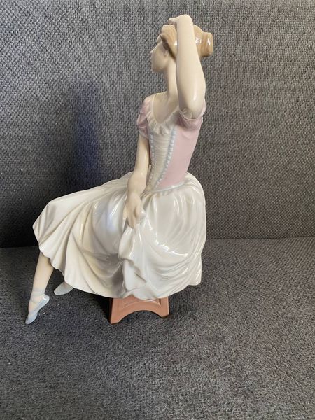 Figura de porcelana Lladro #5275 "Bailarina cansada" | Espa&ntilde;a