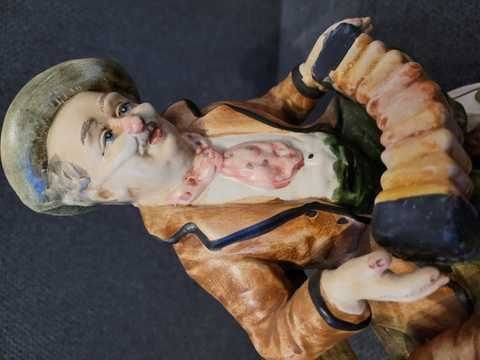 Capodimonte Tramp Playing Accordion on a Bench | Italian Ceramic