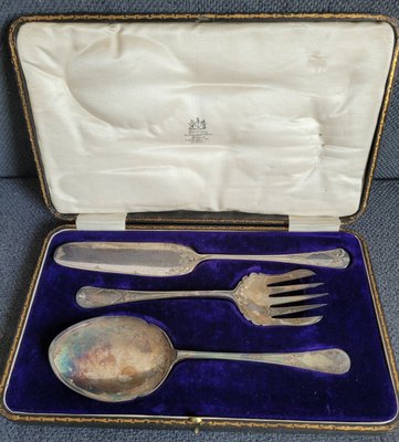 English antique silver-plated serving set of the early 20th century