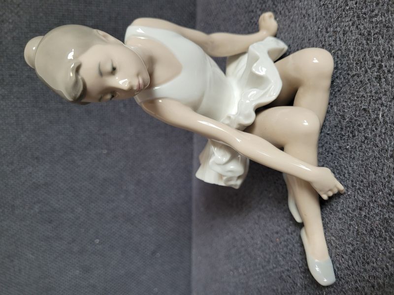 Nao by Lladro "Seated Ballerina" | Porcelain Figurine | Spain