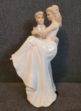 Leonardo Collection &bdquo;Menyasszony &eacute;s vőleg&eacute;ny&rdquo;, porcel&aacute;n esk&uuml;vői figura