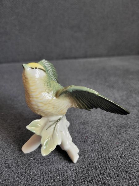 Karl Ens figurine  Rare Bird