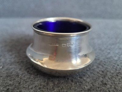 Antique salt bowl sterling silver.