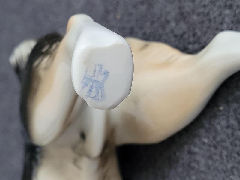 Rare porcelain figurine husky dog Germany