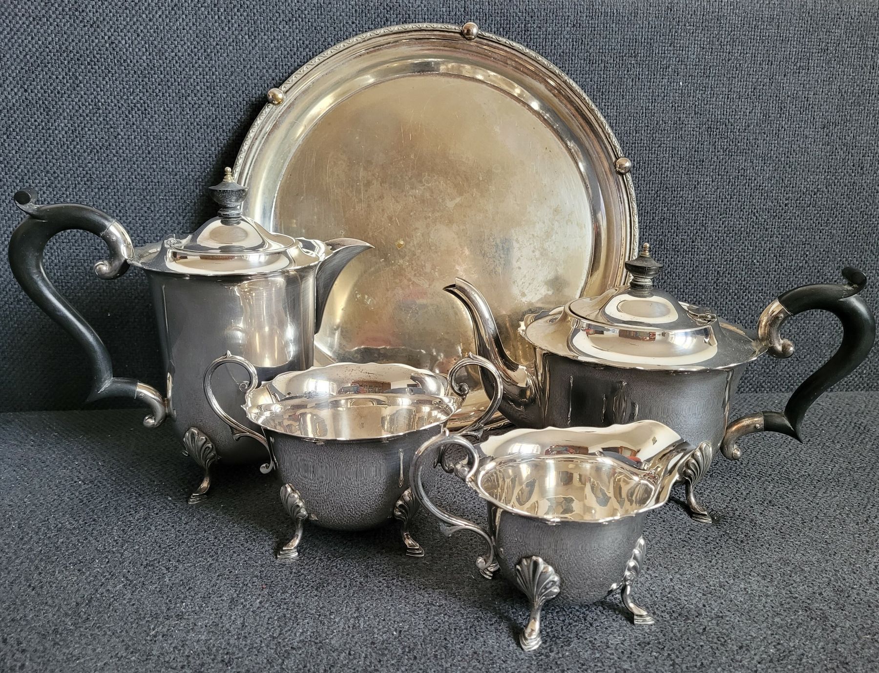 Vintage Silver-plated Tea Set by the master WILLIAM R