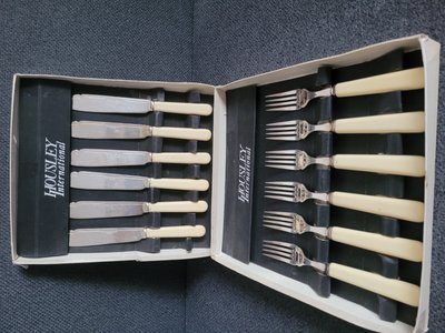 A set of vintage silver-plated HOUSLEY cutlery.