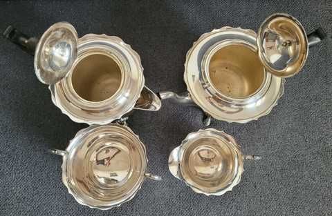 Vintage Silver-plated Tea Set by the master WILLIAM R