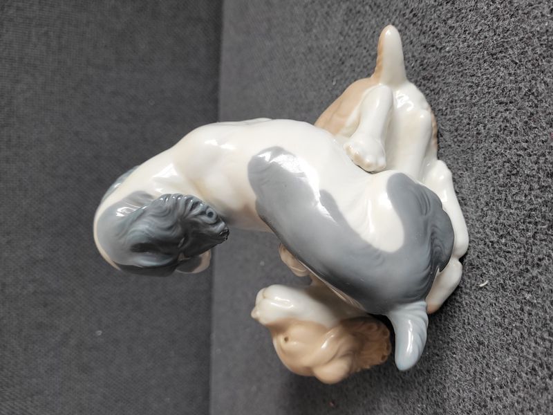 NAO by Lladr&oacute; Porcelain Figurine &ldquo;Playful Puppies &ndash; Twerp & Mikie&rdquo; Spain