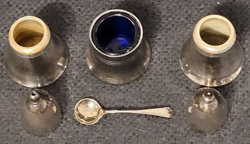 Vintage silver-plated cruet&nbsp;set made in England, Sheffield